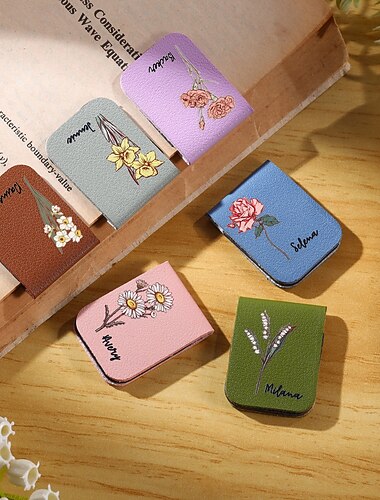  パーソナライズされたマルチカラーの誕生花ブーケ、マグネット式PUレザーブックマーククリップ、カスタムネーム付き、読書ツール、クラブ、読書好きの方への誕生日プレゼント