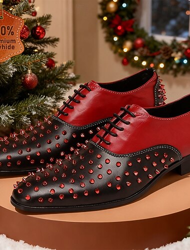  Pánské černočervené oxfordské boty s cvočky, punkovými nýtovými detaily a šněrováním, stylové kožené společenské boty na koncerty a módní večírky