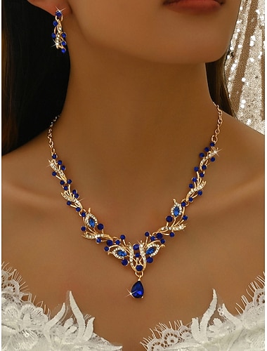  女性用の赤いクリスタルジュエリーセット、エレガントなラインストーンのネックレスとイヤリングセット、ゴールドのディテール、パーティーや結婚式に最適 &夜のイベント