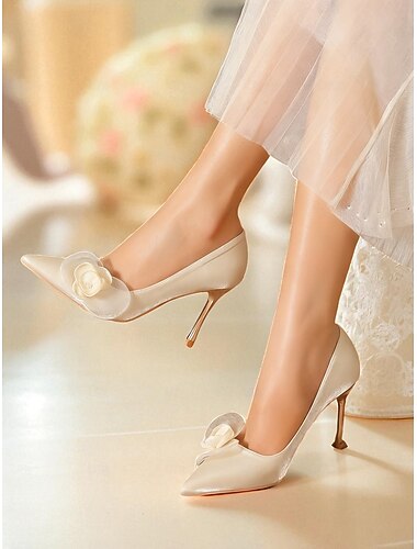  Elfenbensfargede satengblomsterde brudehæler til dame - elegante spisse stiletthæler med 3D-blomsterdetaljer for bruder og brudepiker &formelle anledninger