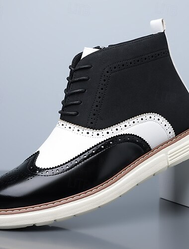 Botas brogue masculinas pretas e brancas – design estiloso em couro sintético bicolor, calçado casual confortável, ideal para looks casuais elegantes e de inverno   Botas brogue masculinas pretas e brancas – design estiloso em couro sintético bicolor, calçado casual confortável, ideal para looks casuais elegantes e de inverno