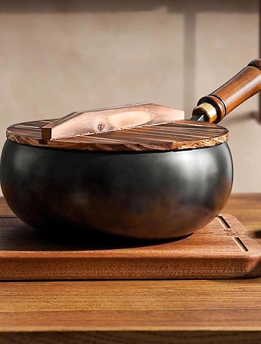  käsin taottu rautainen iso vatsakattila pinnoittamaton pieni paistinpannu perinteiset keittoastiat monipuoliseen ruoanlaittoon lämmönpidätyskyky