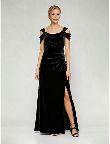 فستان ماكسي نسائي مخملي أنيق للحفلات المسائية بمقاس عادي بلون سادة بدون أكمام ورقبة على شكل حرف V وأكتاف مكشوفة أسود للخريف والشتاء   فستان ماكسي نسائي مخملي أنيق للحفلات المسائية بمقاس عادي بلون سادة بدون أكمام ورقبة على شكل حرف V وأكتاف مكشوفة أسود للخريف والشتاء