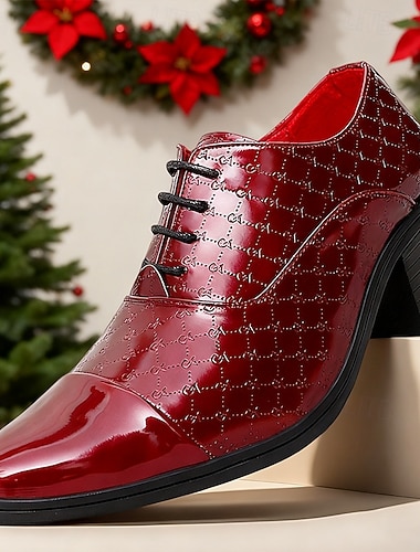  Röda herrskor i konstläder med nitar – eleganta julfestskor för män