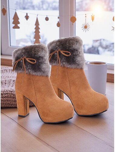  Damkängor i kamelfärgad mocka med platå, fuskpälskant, knytdetalj och grov klack – varma och snygga vinterkängor för vardagsbruk och högtider