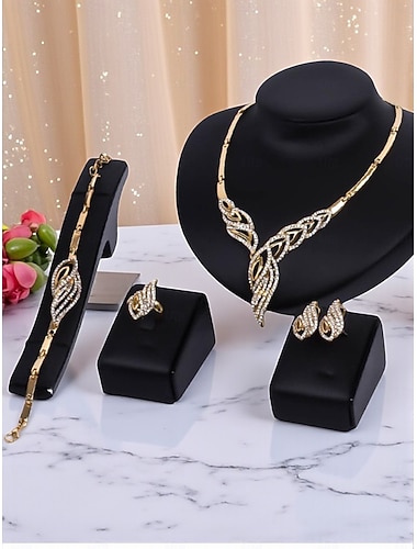  set di gioielli da donna placcati in oro con strass, elegante collana da 4 pezzi, bracciale, orecchini &set di anelli per feste, matrimoni &eventi serali