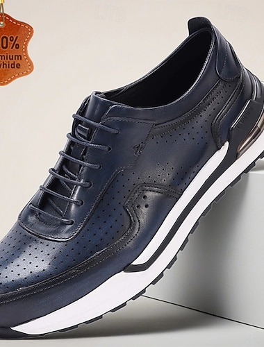 Echte leren marineblauwe herensneakers met geperforeerd design – premium sportschoenen voor actieve mannen en dagelijks comfort   Echte leren marineblauwe herensneakers met geperforeerd design – premium sportschoenen voor actieve mannen en dagelijks comfort