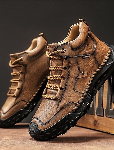 Botas masculinas de trilha em couro sintético marrom para atividades ao ar livre com sola de borracha durável e detalhes costurados à mão, botas de trabalho casuais e confortáveis para caminhadas e uso diário   Botas masculinas de trilha em couro sintético marrom para atividades ao ar livre com sola de borracha durável e detalhes costurados à mão, botas de trabalho casuais e confortáveis para caminhadas e uso diário