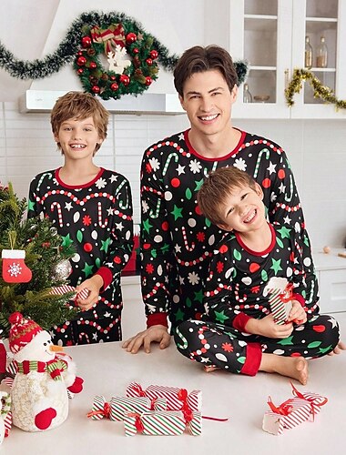  نظرة العائلة عيد الميلاد المجيد بيجامات عائلية لعيد الميلاد منامة مجموعات الأسرة الرسم نجمة المنزل طباعة أسود كم طويل يوميا ملابس مطابقة