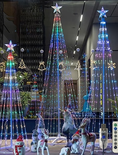  Weihnachts-LED-Baumlicht vierfarbige Warmlicht mit unbegrenztem Dimmen USB-betrieben Fernbedienung 1,2/1,5/1,8/2,1/2,4 m für Wohnzimmer Wohnung Weihnachtsatmosphärendekoration
