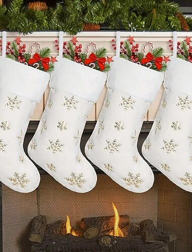  4 kpl jouluvalkoinen joulusukka joulupukin lahjaksi karkkipussi joulusukat 18 tuuman pehmoinen tekoturkisjoulusukka kultaisella lumihiutaleella kimalteleva lumihiutale roikkuvat sukat joulukuusen