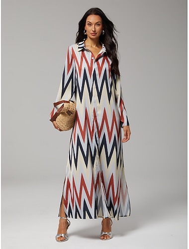  Maxi-Hemdkleid aus Satin mit geometrischem Print