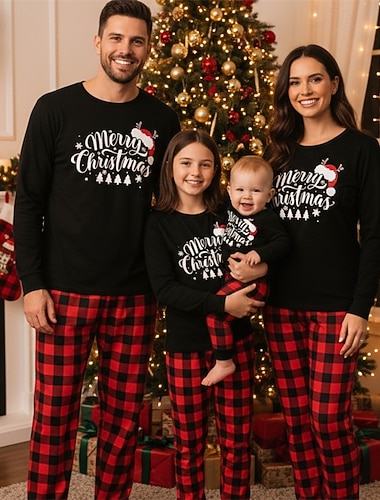 Οικογένεια Κοίτα Χριστούγεννα Χριστουγεννιάτικες οικογενειακές πιτζάμες Πυτζάμες Οικογενειακά σετ Γραφική Καρό Χριστουγεννιάτικο καπέλο Σπίτι Στάμπα Ρουμπίνι Μακρυμάνικο Καθημερινά Αντιστοίχιση ρούχων