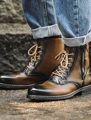  メンズブラウンフェイクレザーコンバットブーツ - スタイリッシュなレースアップを備えた頑丈で耐久性のあるデザイン。アウトドアアクティビティ、カジュアルな日帰り旅行、冒険旅行に最適です。
