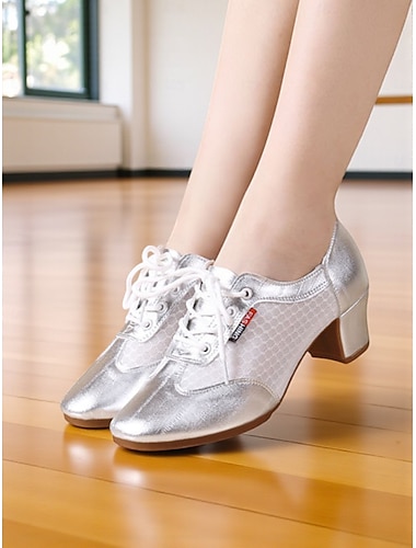  Chaussures de danse de salon argentées à lacets pour femmes - chaussures confortables à petit talon pour la pratique de la salsa, du tango et les spectacles.