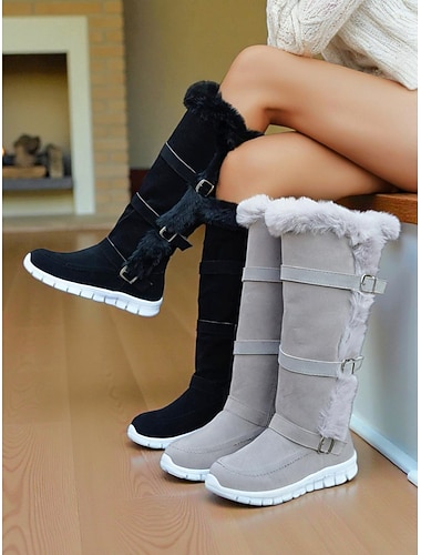  Damskie szare buty zimowe z podszewką z futerka i detalami w postaci klamry – wygodne, wsuwane, idealne na śnieżne dni, przygody na świeżym powietrzu i zimowe wakacje