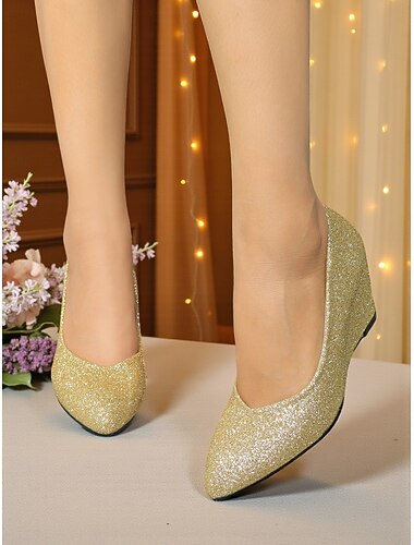  Damklackade kilklackar med guldfärgad glitter - glittriga partypumps för nattliv, klubbar och cocktailevenemang