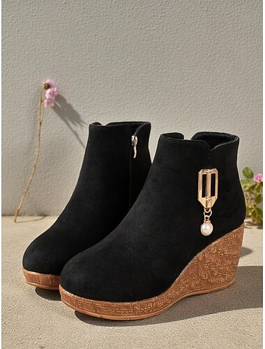  Schwarze Keilstiefeletten für Damen – schicke, hochhackige, fleecegefütterte Stiefeletten mit seitlichem Reißverschluss und Zierperlen, vielseitiges Schuhwerk für Herbst, Winter und festliche Anlässe.