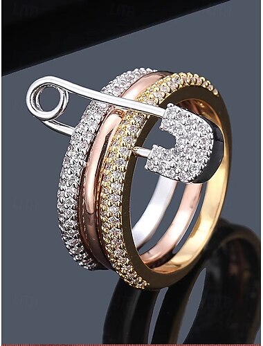  Anel feminino de cobre para o Natal - design elegante em três tons com pedras transparentes, perfeito para presentes de Natal, acessório festivo e estiloso para ocasiões casuais e formais.