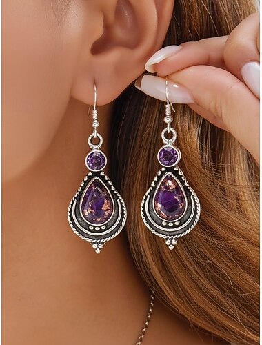  女性用ボヘミアンスタイルのイヤリング、カラフルな宝石を使った複数のデザイン、カジュアルまたはフォーマルな機会にエレガントでトレンディ