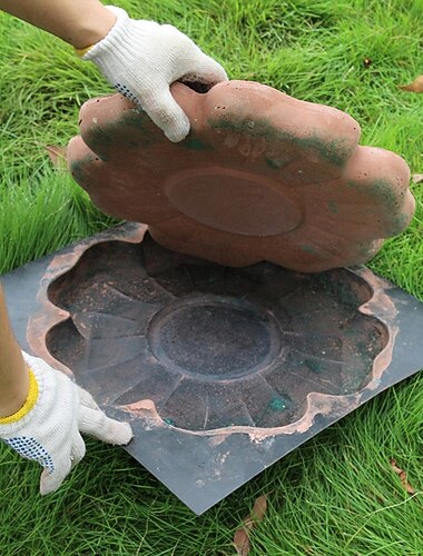  花形のセメント型、ABSコンクリート小道型、耐久性のある飛び石舗装材、高品質の素材を使用した再利用可能なコンクリート石型、家庭のDIYガーデンパスヤード用の歩道舗装型