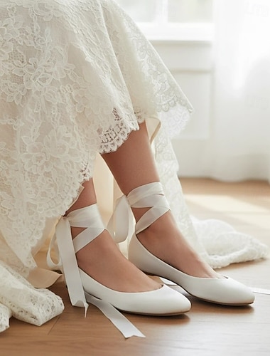  dámské zelené saténové balerínky s dlouhými stuhami, elegantní a pohodlné boty na svatby a zvláštní příležitosti