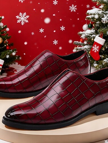  Мужские бордовые туфли-лоферы с текстурой под крокодила — удобный и элегантный дизайн для праздничных встреч