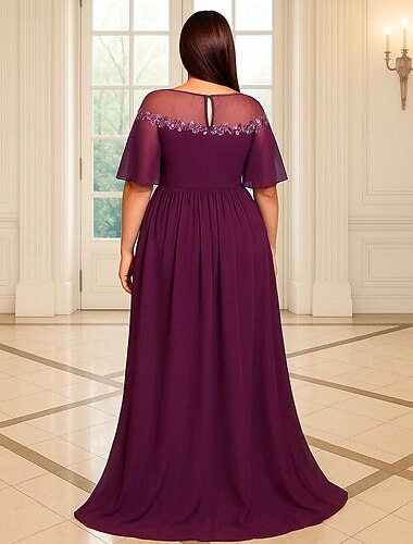  A-vonalú Földig érő Ünnepi ruha Estélyi ruha Rövid ujjú Aszimmetrikus Elegáns Szüret Molett Poliészter Örömanya ruha val vel Flitter