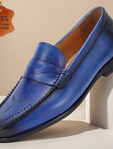  Mocassins masculinos em couro legítimo – elegantes sapatos slip-on em couro azul, ideais para ocasiões formais, uso no escritório e looks casuais de negócios.