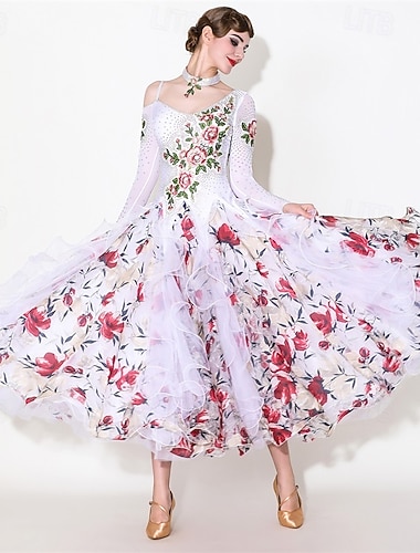  Damekjole til latinamerikansk ballroom-konkurranse – romantisk blomstertrykk &kjole for moderne dans med rysjeskjørt