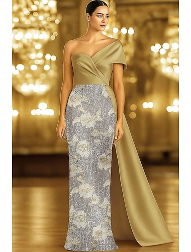  Tuubi Kokopitkä Iltapuku Tanssiaispuku hameen päällä Muodollinen mekko Tyylikäs Pikkumusta Silkkinen Hihaton Yksiolkaiminen Muodollinen Häät Viitat Satiini Pitsi kanssa Kimalle Kirjonta