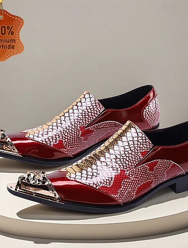  Pánské červenobílé mokasíny z hadí kůže – moderní design s kovovými detaily, ideální pro vánoční a novoroční oslavy
