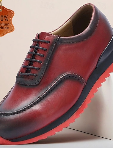  高級牛革を使用したメンズレッドレザーレースアップスニーカー - 普段使いにぴったりのカジュアルでスポーティなシューズ