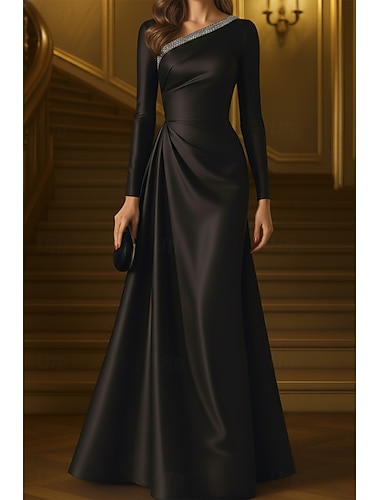  Musta virallinen A-linjainen iltamekko elegantti virallinen mekko häihin lattianpituinen pitkät hihat epäsymmetrinen kaula-aukko venyvä satiini laskoksilla rypistyneet kristallit