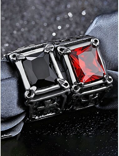  Herrenring mit gotischem Kreuz – aus einer Legierung gefertigt, mit schwarzem und rotem Edelstein verziert, im Vintage-Stil mit religiösem Motiv, perfektes Weihnachtsgeschenk für legere und formelle Anlässe.