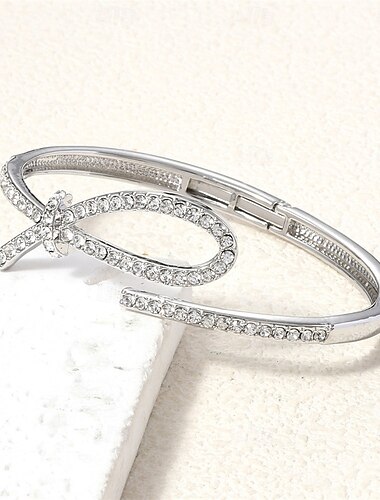  Zirkonium Klassisk Gypsophila Elegant Mote Personalisert trendy Chrome Armbånd Smykker Sølv / Gull Til Bryllup Fest Engasjement Skoleball