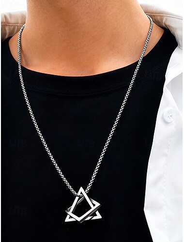  Geometrisk halskjede i titanstål for menn – stilig dobbelt firkantet anhengsdesign, slitesterkt og lett, ideelt for både uformelle og formelle anledninger