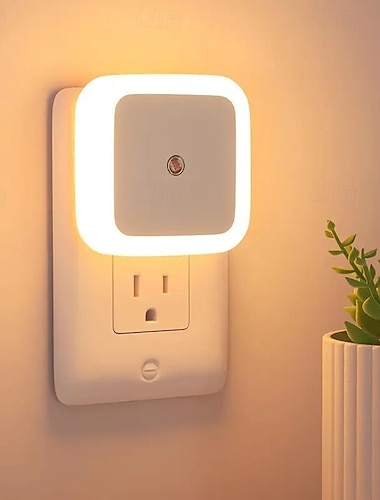  4 smarte Nachtlichter mit automatischem Dämmerungssensor, LED-Nachtlicht mit warmweißem Licht für Flur, Schlafzimmer, Küche und Treppenhaus