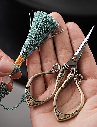  ヴィンテージスタイルの銅製ステンレス製はさみ。糸、刺繍、裁縫プロジェクトに最適です。