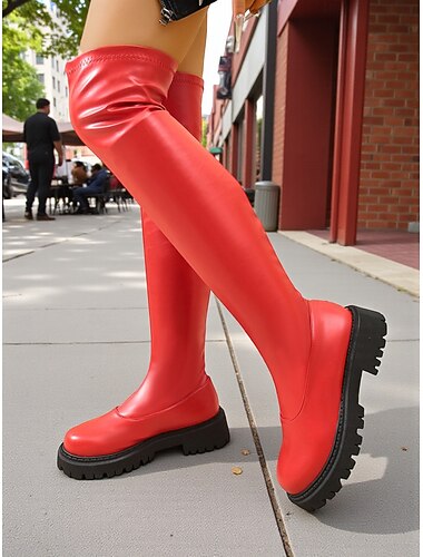  レディースの赤いチャンキーヒールのサイハイブーツ - 滑らかなフェイクレザーとプラットフォームソールで、デイリー、ストリートスタイル、秋冬に着用できます。