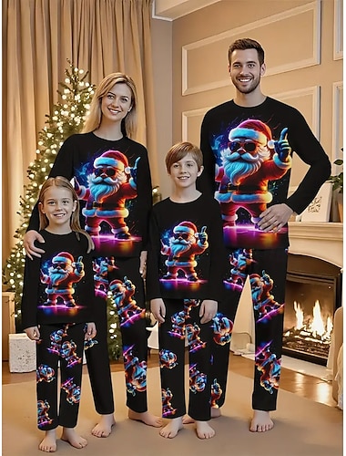  Οικογένεια Κοίτα Χριστούγεννα Χριστουγεννιάτικες οικογενειακές πιτζάμες Πυτζάμες Οικογενειακά σετ Γραφική Άγιος Βασίλης Σπίτι Στάμπα Μαύρο Μακρυμάνικο Καθημερινά Αντιστοίχιση ρούχων