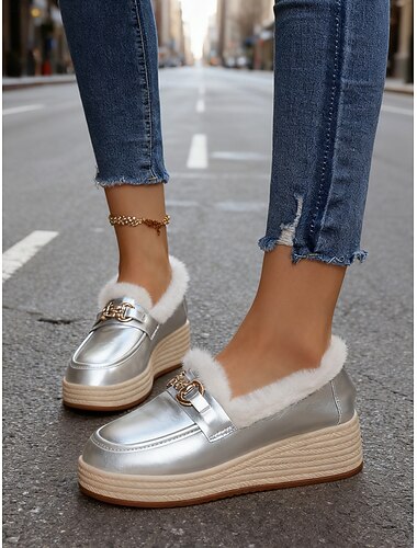  Γυναικεία Μεταλλικά Ασημένια Σαμπό με Ψεύτικη Γούνα Στυλάτο Χρυσό Αλυσίδα Λεπτομέρεια Άνετα Χειμωνιάτικα Παπούτσια για Καθημερινή Χρήση