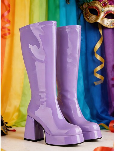  Γυναικείες μποτάκια πλατφόρμας μέχρι το γόνατο με τετράγωνους γ heels σε μωβ χρώμα retro 1980s Mardi Gras – Λαμπερό ψεύτικο δέρμα τέλεια για καρναβαλικές παρελάσεις και εορταστικές γιορτές