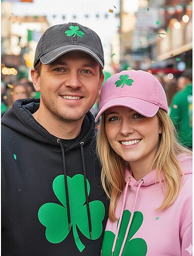  Herenpet van polyester met klep en kleurrijke neppe pruik, verkrijgbaar in verschillende kleuren, perfect voor St. Patrick's Day, carnaval en andere feestelijke gelegenheden.