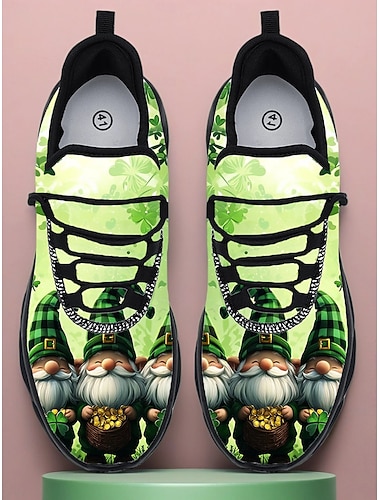  Herrenschuhe zum St. Patrick's Day – grünes und violettes Design mit Gnom- und Kleeblattmotiven, ideal für festliche Anlässe und Paraden