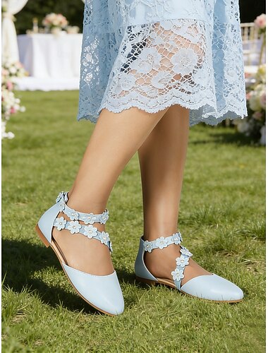  Damskie, jasnoniebieskie, płaskie buty z kwiatowym paskiem – eleganckie, spiczaste buty dla druhen na wesele w ogrodzie, ceremonię na trawniku &wydarzenia wiosna-lato