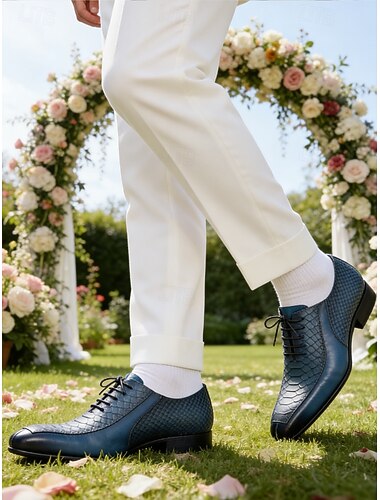  Miesten siniset nahkaiset nauhakengät – ensiluokkaista nahkaa tyylikkäillä yksityiskohdilla, ihanteelliset häihin, liiketapaamisiin ja iltatilaisuuksiin