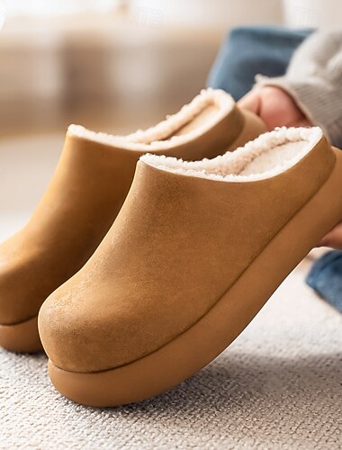  Comfortabele, met bont gevoerde instapschoenen voor heren – zacht, warm en perfect voor ontspannen bruiloften en bijeenkomsten binnenshuis.