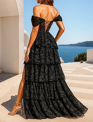  A-linjad golvlång svart klänning balklänning festklänning quinceanera klänningar elegant fest kort ärm av axel kvälls fest bröllop med spets draperingar spricka