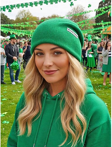  Casual damesmuts, gemaakt van polyester, verkrijgbaar in verschillende kleuren, perfect voor St. Patrick's Day en dagelijks gebruik.